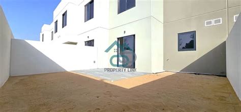 Brand New Single Row Prime Location Great Investment Bayut