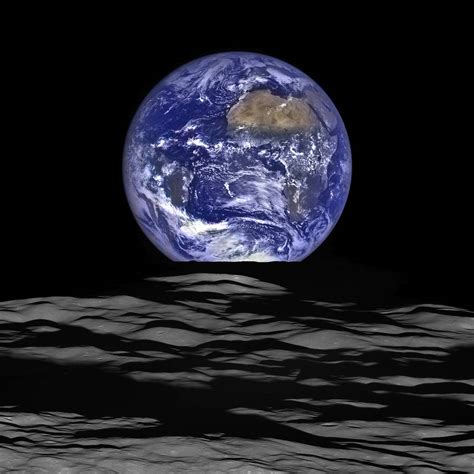 This New 'Earthrise' Photo from NASA Is Simply Breathtaking | Space