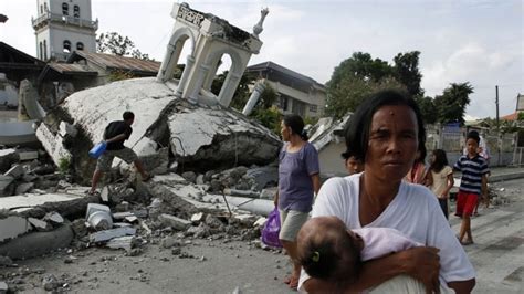 Philippines earthquake death toll rises to 144 | CBC News