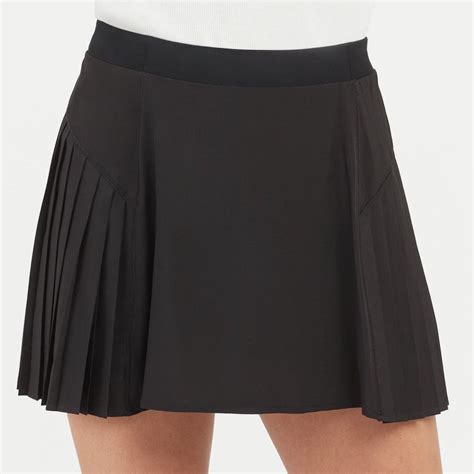 Spanx S Get Moving Pleated Athletic Skort Is A Travel Must Have