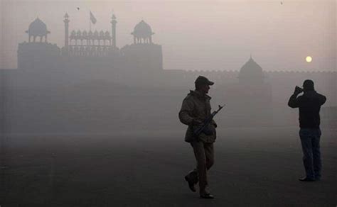 Images The Foggy Winter In Delhi