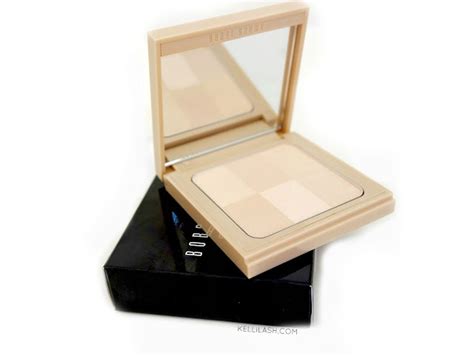 Bobbi Brown Nude Finish Illuminating Powder KELLiLASH