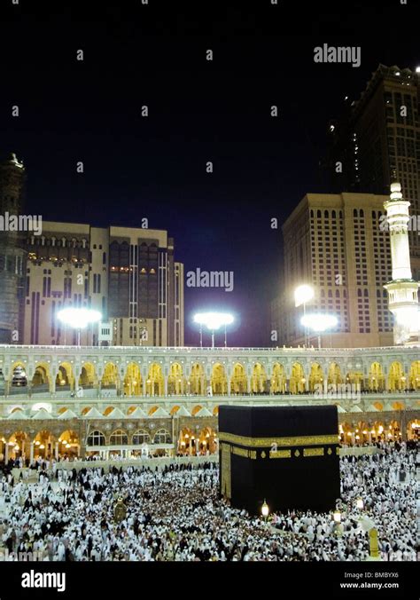 Huge crowd of pilgrims in a mosque, Al-Haram Mosque, Mecca, Saudi ...