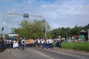 Manifestantes Bloqueiam Estrada Da Raposa Entrada Da Cidade Oper Ria