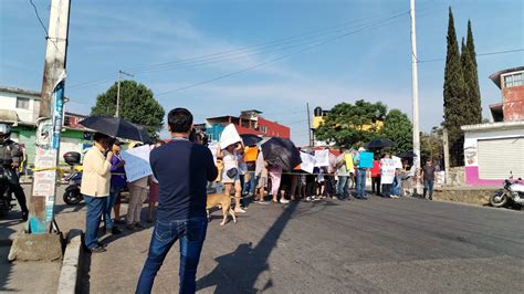 Manifestantes Cierran La Circulación En La Avenida Hernández Castillo Xalapa Portal