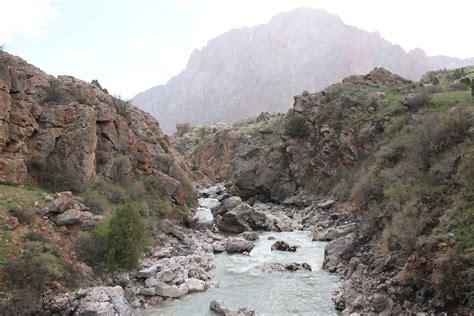 The Fan Mountains | Tajikistan Travel Guide - Koryo Tours