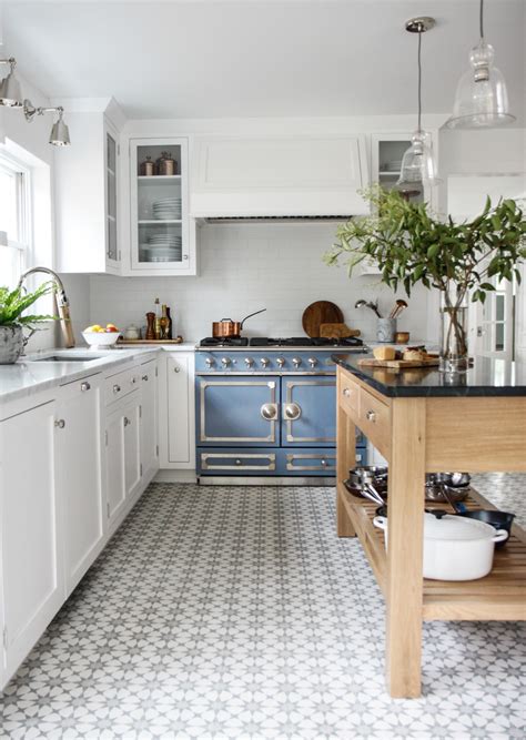 The 7 Prettiest Kitchen Floor Tile Ideas Weve Seen This Year So Far Hunker