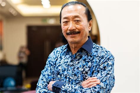 Buat Kenyataan Berbaur Fitnah Vincent Tan Tuntut Sanusi Ganti Rugi