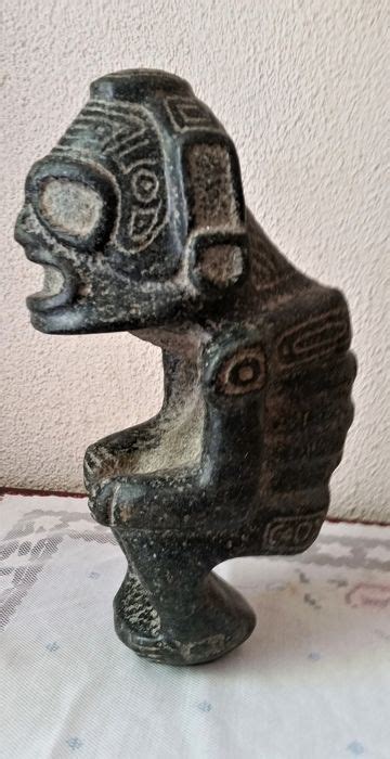 Sculpture - Volcanic stone - Zemi - Culture-Taino - - Catawiki