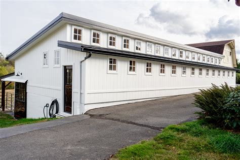 An Old Bank Barn Under Undergoes a Stunning Transformation - STABLE STYLE