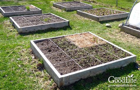 How To Build A Square Foot Garden