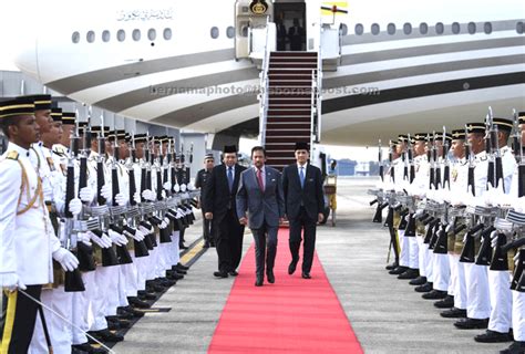 Sultan of Brunei Darussalam arrives for two-day working visit to Malaysia