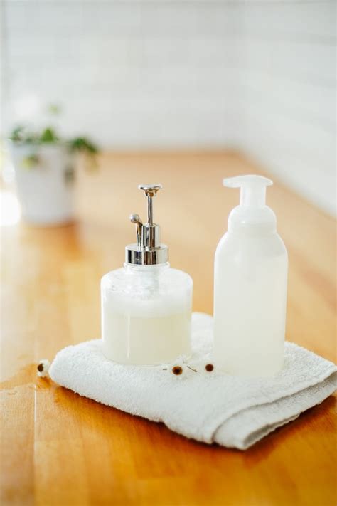 How To Make Your Own Foaming Hand Soap In 2 Easy Steps Live Simply