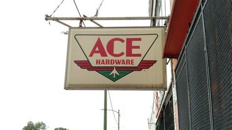 Antique Ace Hardware Sign This Was Near The Office Of Ald Flickr