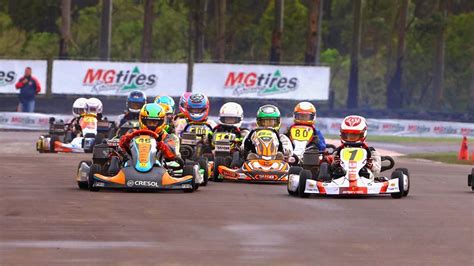 Edward Kirst e Pedro Campos dominam classificatórias Mini e Micro Max