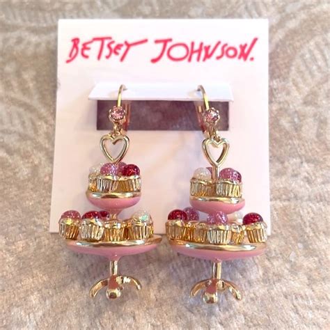 Betsey Johnson Jewelry Brand New Betsey Johnson Cupcake Stand Drop