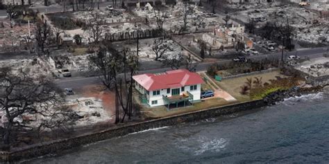 La Casa Rimasta Intatta Nei Gravi Incendi A Maui Il Post