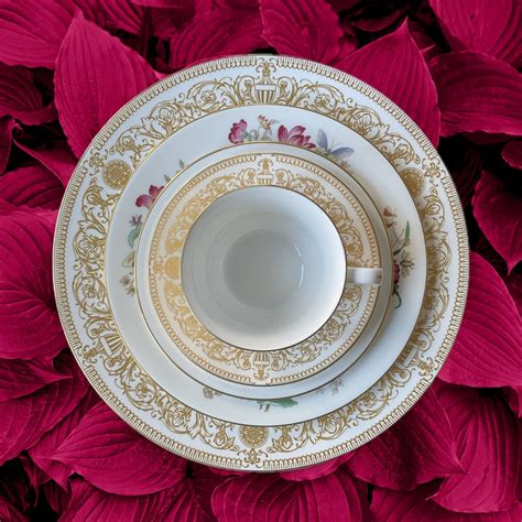 Gorgeous Vintage Fine Bone China Custom 8 Place Setting Set 5 - Etsy