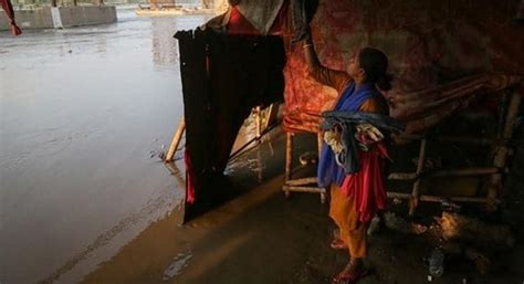 Yamuna Flowing Above Warning Mark In Delhi Water Flow At Hathnikund