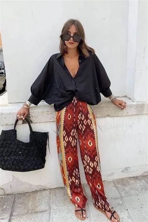 50+ Stylish Summer Vacation Outfits For Every Occasion (Resort, Beach ...