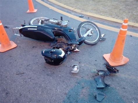 Motociclista herido tras colisionar en Rotonda 9 de Julio Redacción