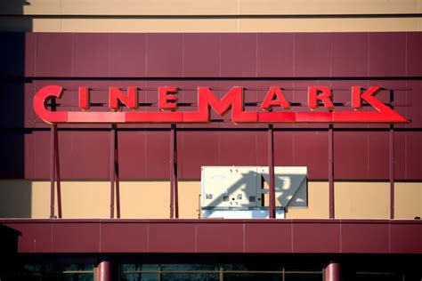 Texas Man Sues Cinemark For Shortchanging Customers On Largest Drink