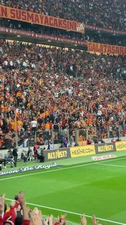 Atmosphere Ultraslan Stadium Nef Stadyumu Galatasaray 2 0 Sivasspor