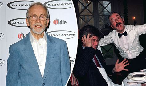 Andrew Sachs death: Fawlty Towers star did not even recognise own show ...