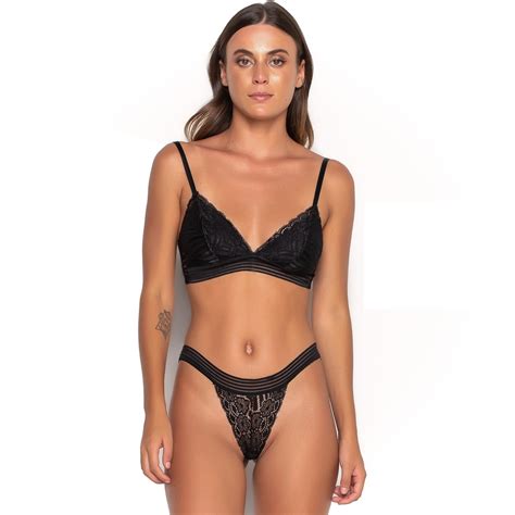 Conjunto Bravaa Store Lingerie em Renda Sutiã e Calcinha Fio Feminino