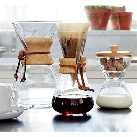 Chemex 8 Cup Glass Pour Over Coffee Maker With Natural Wood Collar Reviews Crate And Barrel