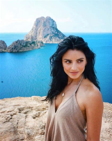 Aislinn Derbez Celebra Su Cumplea Os Con Los Mensajes M S Especiales