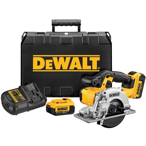 Shop Dewalt 20 Volt 5 12 In Cordless Circular Saw At