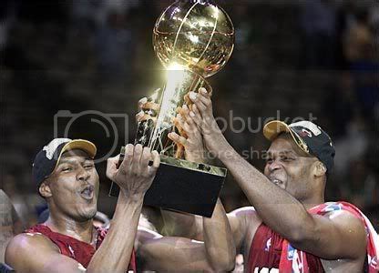 lowscompfacca: nba finals mvp trophy