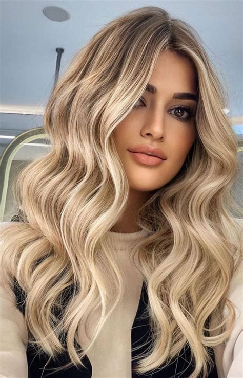 Cute Blonde Hair Color Trends Pale Blonde With Dark Roots