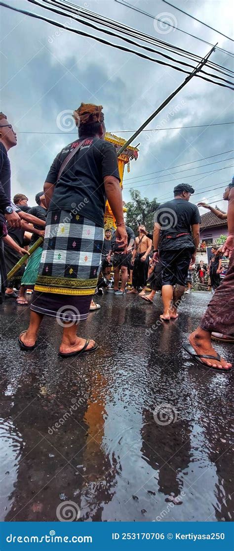 Ngaben One of Traditional Culture in Bali Editorial Photo - Image of ...