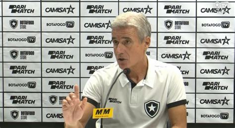 Luís Castro exalta força do Botafogo para vencer o Flamengo minimiza