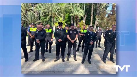 Ocho Agentes De La Polic A Local De Torrevieja Condecorados Por Su