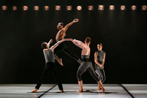 Rush Hour - Paul Taylor Dance Company