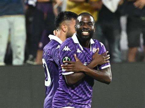 Fiorentina Ferencvaros risultato 2 2 gol di Varga Cissè Barak e