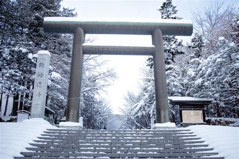 Etiquette Tips For Visiting Shrines And Temples In Japan Just One