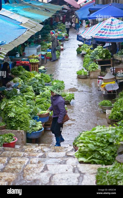 Fresh Food Market In Sapa Hi Res Stock Photography And Images Alamy