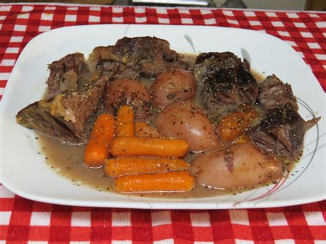 How To Cook A Chuck Roast In The Oven Without Vegetables Foodrecipestory