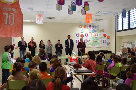 El Ceip San Juan De Ribera De Burjassot Recibe Dos Canastas Como Centro