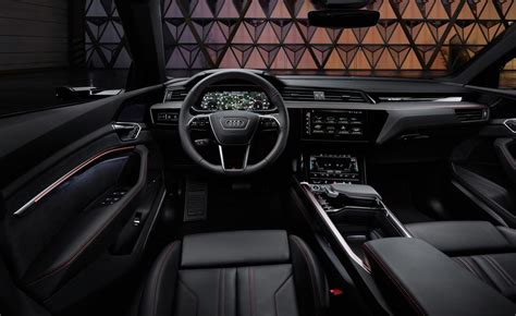 Audi Q8 2024 Interior - Teddy Jillie