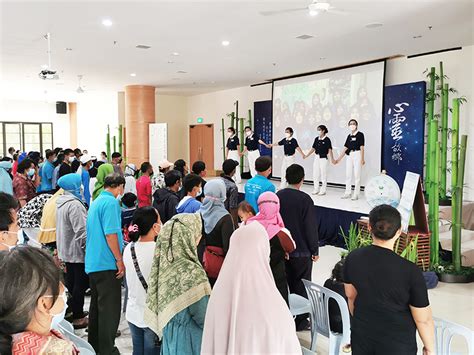 Celengan Bambu Memupuk Berkah Dan Meneruskan Cinta Kasih Tzu Chi