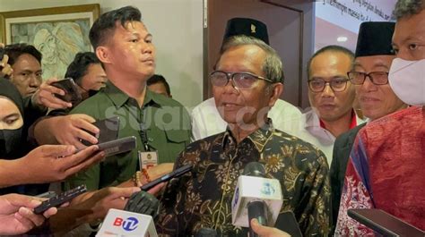 Mahfud MD Tantang Benny Harman Arteria Dahlan Dan Arsul Sani Hadiri