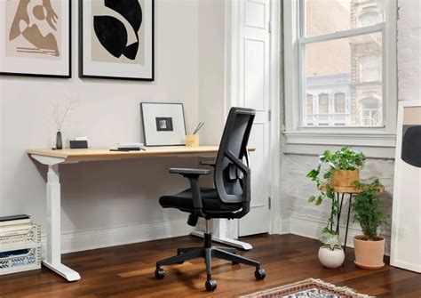 Table vs Desk: What’s the Difference? | BKM Office Furniture