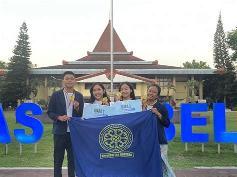 Mahasiswa Fakultas Kedokteran Universitas Udayana Raih Juara Pada