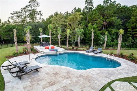 Travertine Pool Deck: Types, Maintenance, Pros, and Cons