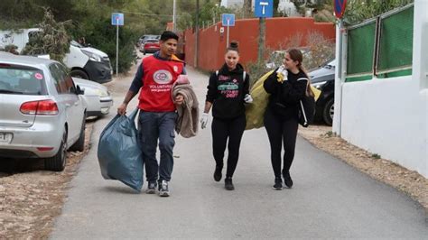 Galería Recogen 3 600 kilos de residuos en la XV Jornada de limpieza